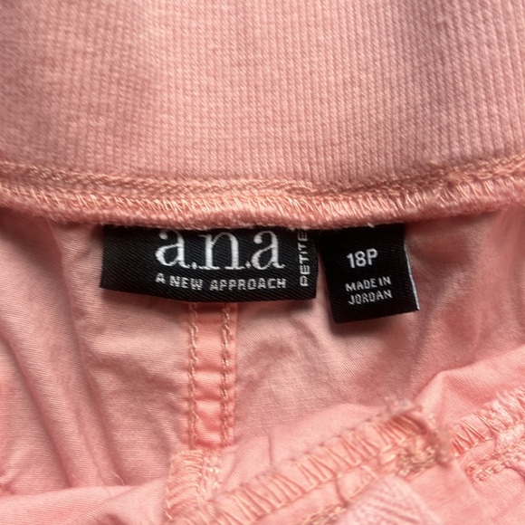 a.n.a women's coral drawstring shorts size 18P EUC - Picture 3 of 3